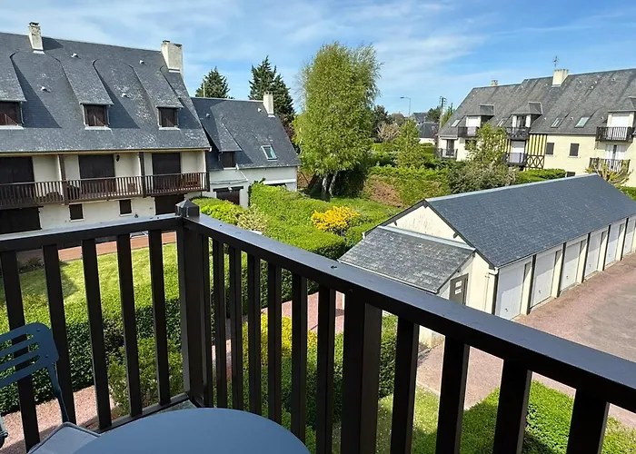 Apartment 3 Pers Refait A Neuf Pres Plage/thalasso A Cabourg, Balcon, Cuisine Equipee - Fr-1-487-366 *